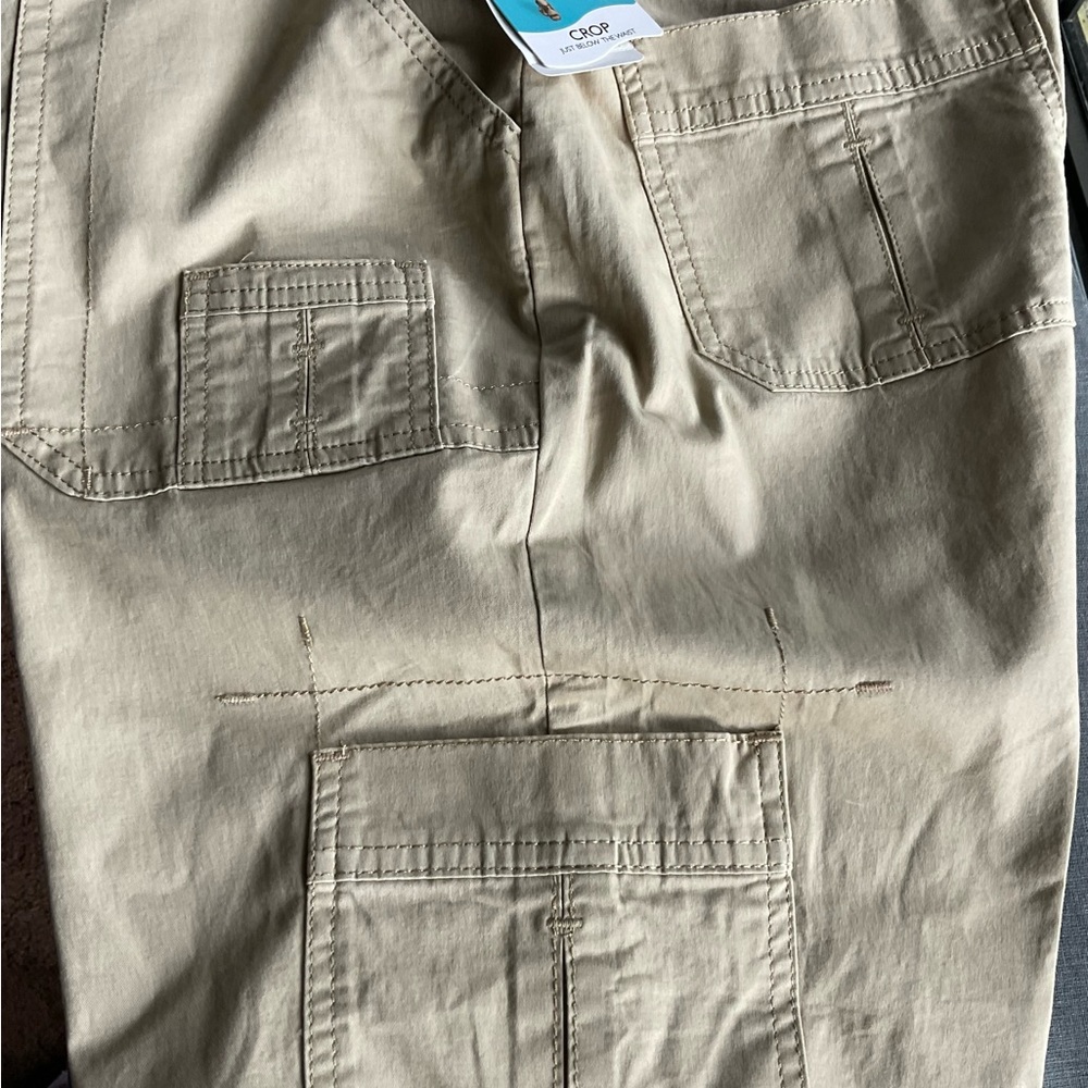 LEE Relaxed Fit 1889 8M Bungalow Crop Size 8M New With Tags